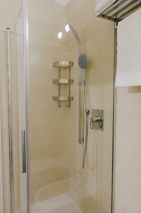 Sweet Dream Deluxe Apartment Sirmione Exterior foto